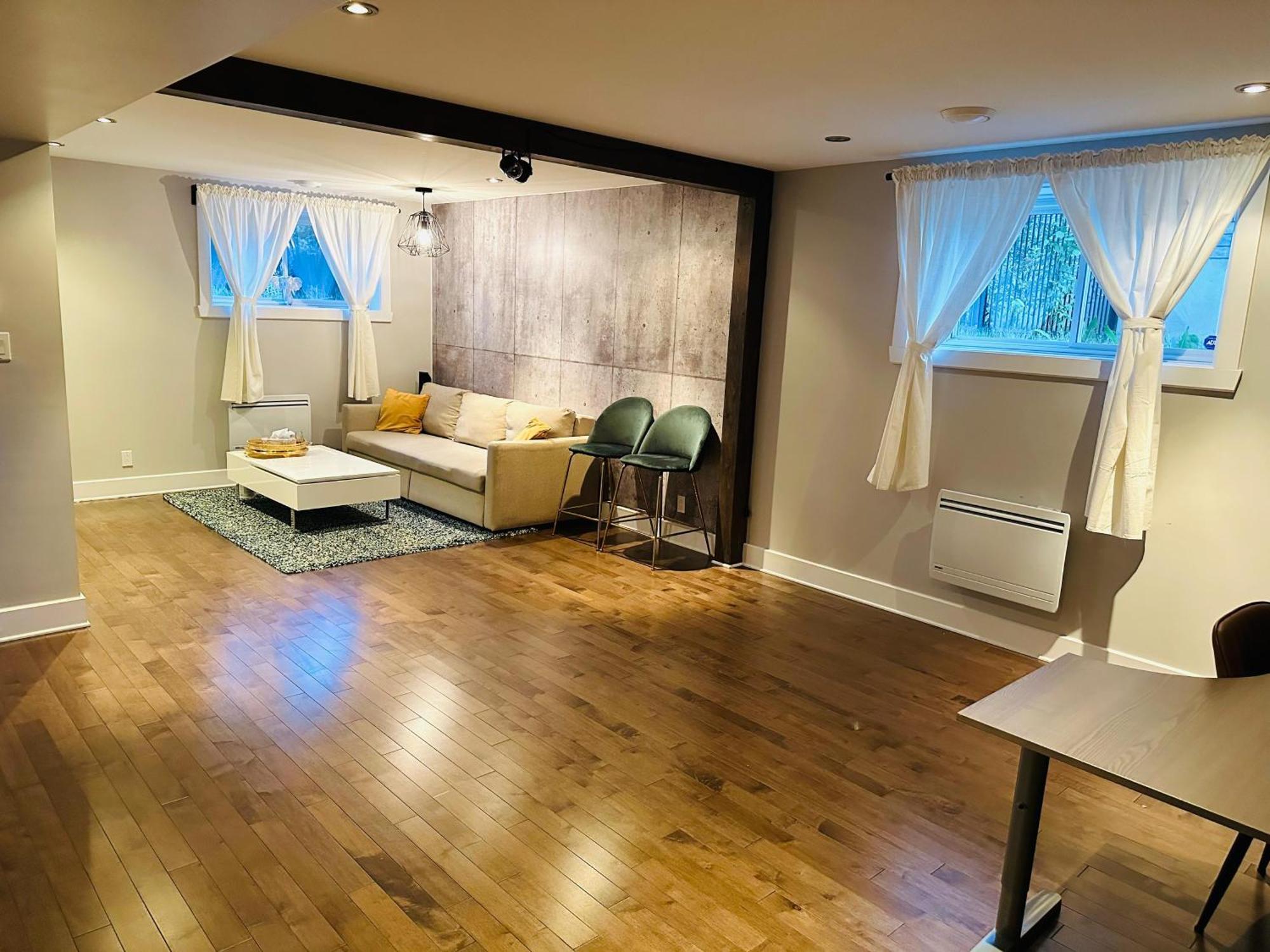 Urban Retreat - 2 Bedroom, 3 Beds, 6 Guests, Free Parking Лонгёй Экстерьер фото