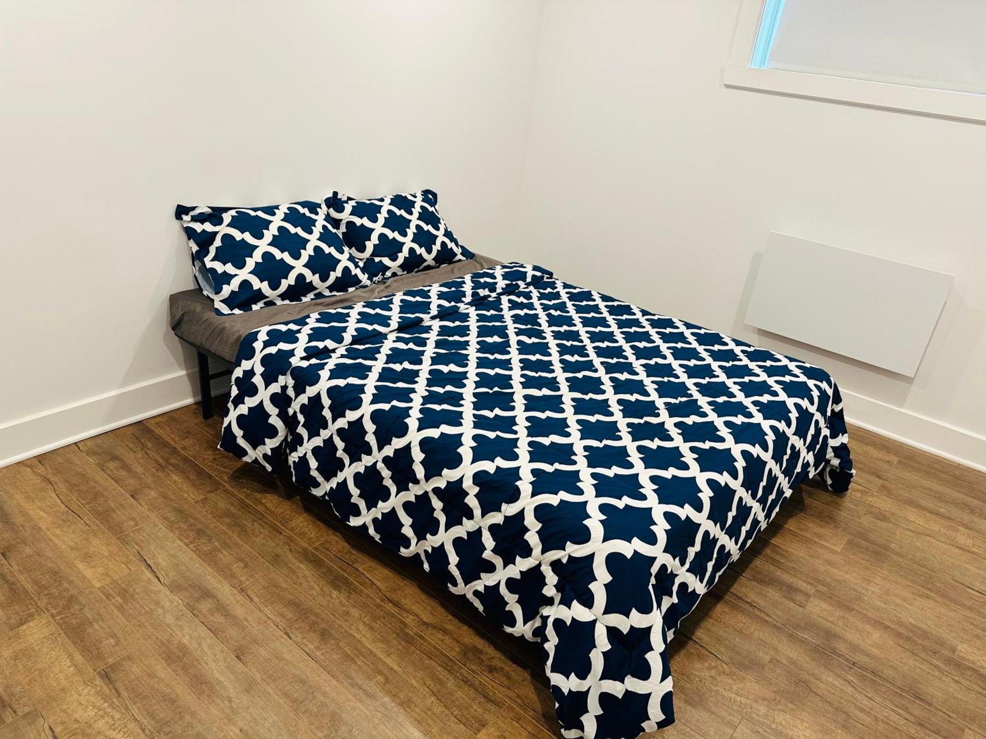 Urban Retreat - 2 Bedroom, 3 Beds, 6 Guests, Free Parking Лонгёй Экстерьер фото